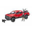 Pick-up Dodge RAM 2500 Power Wagon avec moto Ducati Scrambler Desert Sled et figurine